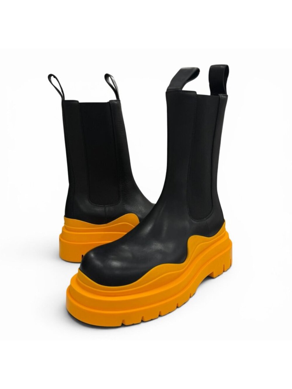 Bottega Veneta Leather Side Gore Tire Chelsea Boots Black Orange